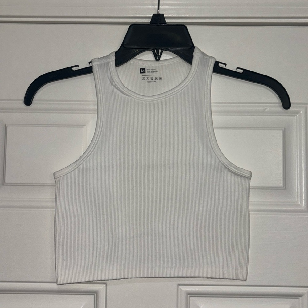 Medium stretchy crop top